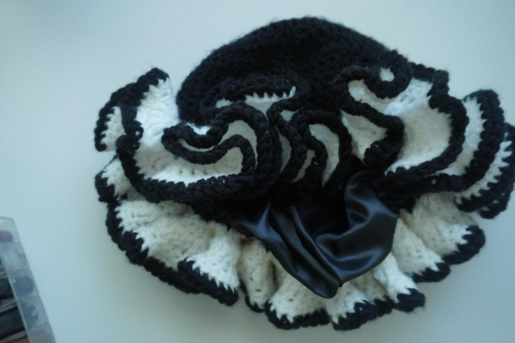 Satin-Lined Ruffle Bucket Hat - Black and White Acrylic Yarn